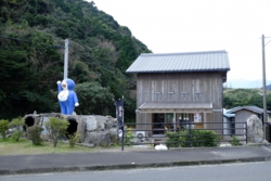 g007002010.JPG